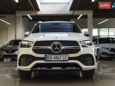 Мерседес ГЛЕ-Клас 2021 у Хмельницькому на Automoto.ua Білий Мерседес ГЛЕ-Клас, об'ємом двигуна 1.99 л та пробігом 42 тис. км за 62500 $, фото 1 на Automoto.ua