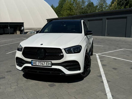 Мерседес ГЛЕ-Клас 2021 у Дніпро (Дніпропетровську) на Automoto.ua Білий Мерседес ГЛЕ-Клас, об'ємом двигуна 2.93 л та пробігом 93 тис. км за 77500 $, фото 1 на Automoto.ua