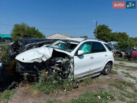 Білий Мерседес ГЛЕ-Клас, об'ємом двигуна 1.99 л та пробігом 250 тис. км за 10000 $, фото 1 на Automoto.ua