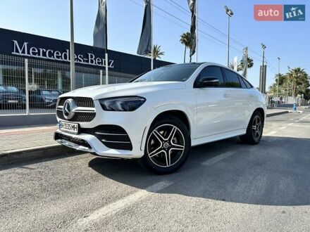 Мерседес ГЛЕ-Класс 2022 в Киеве на Automoto.ua Белый Мерседес ГЛЕ-Класс, объемом двигателя 1.95 л и пробегом 62 тыс. км за 87600 $, фото 1 на Automoto.ua