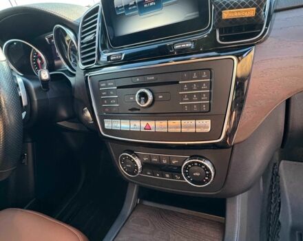 Черный Мерседес ГЛЕ-Класс, объемом двигателя 3 л и пробегом 140 тыс. км за 37900 $, фото 10 на Automoto.ua