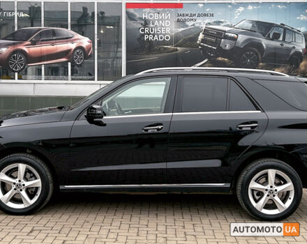 Черный Мерседес ГЛЕ-Класс, объемом двигателя 3.5 л и пробегом 97 тыс. км за 24912 $, фото 4 на Automoto.ua