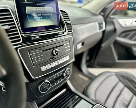 Чорний Мерседес ГЛЕ-Клас, об'ємом двигуна 5.5 л та пробігом 99 тис. км за 45000 $, фото 93 на Automoto.ua