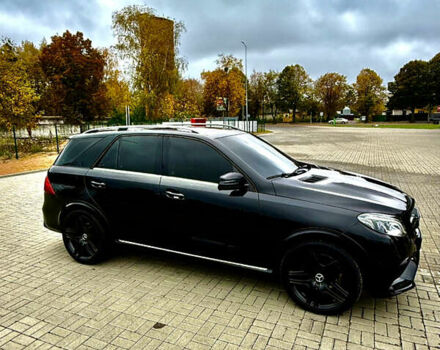 Мерседес ГЛЕ-Класс 2015 в Попольне на Automoto.ua Черный Мерседес ГЛЕ-Класс, объемом двигателя 2.14 л и пробегом 276 тыс. км за 33000 $, фото 3 на Automoto.ua