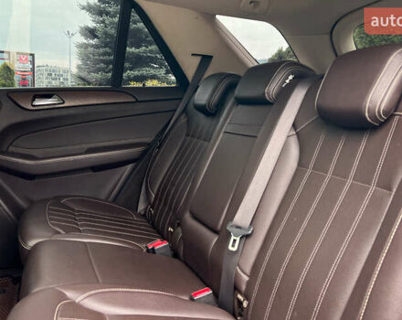 Мерседес ГЛЕ-Класс 2015 в Львове на Automoto.ua Черный Мерседес ГЛЕ-Класс, объемом двигателя 2.99 л и пробегом 177 тыс. км за 37900 $, фото 25 на Automoto.ua