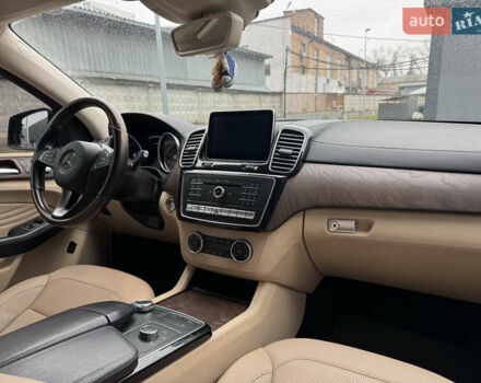 Черный Мерседес ГЛЕ-Класс, объемом двигателя 3 л и пробегом 89 тыс. км за 39999 $, фото 19 на Automoto.ua