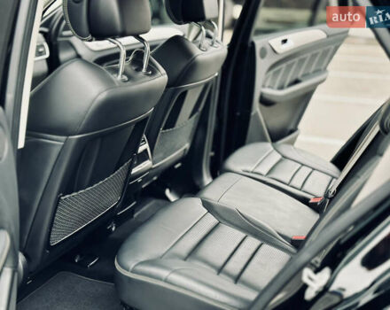 Чорний Мерседес ГЛЕ-Клас, об'ємом двигуна 5.5 л та пробігом 99 тис. км за 45000 $, фото 71 на Automoto.ua