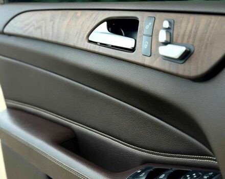 Черный Мерседес ГЛЕ-Класс, объемом двигателя 2.5 л и пробегом 220 тыс. км за 29999 $, фото 4 на Automoto.ua