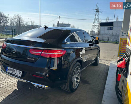 Черный Мерседес ГЛЕ-Класс, объемом двигателя 2.99 л и пробегом 200 тыс. км за 43000 $, фото 2 на Automoto.ua