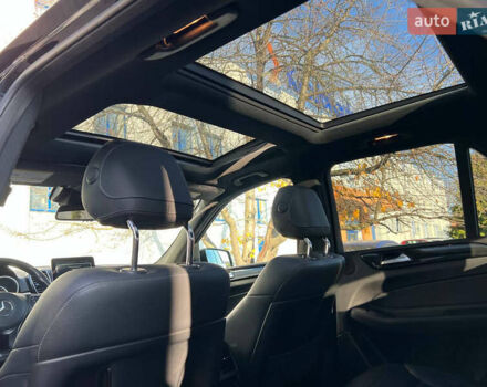 Черный Мерседес ГЛЕ-Класс, объемом двигателя 3.5 л и пробегом 125 тыс. км за 28000 $, фото 3 на Automoto.ua