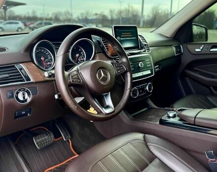 Черный Мерседес ГЛЕ-Класс, объемом двигателя 2.5 л и пробегом 220 тыс. км за 29999 $, фото 5 на Automoto.ua