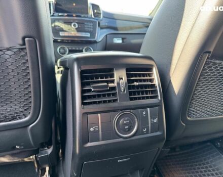 Черный Мерседес ГЛЕ-Класс, объемом двигателя 3 л и пробегом 218 тыс. км за 35990 $, фото 19 на Automoto.ua