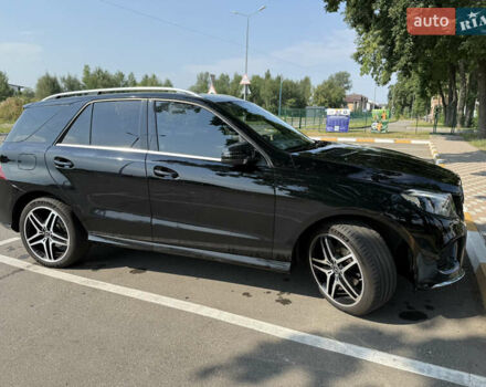 Черный Мерседес ГЛЕ-Класс, объемом двигателя 2.99 л и пробегом 92 тыс. км за 38000 $, фото 3 на Automoto.ua