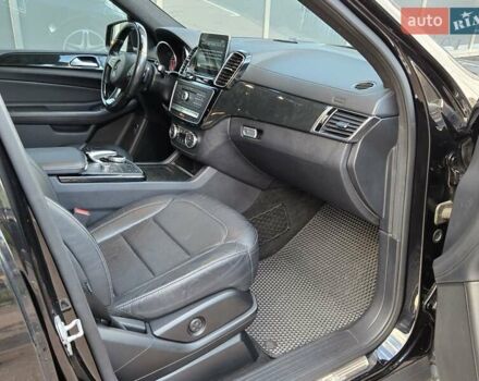 Мерседес ГЛЕ-Класс 2017 в Киеве на Automoto.ua Черный Мерседес ГЛЕ-Класс, объемом двигателя 3 л и пробегом 125 тыс. км за 33500 $, фото 12 на Automoto.ua