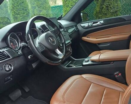 Мерседес ГЛЕ-Класс 2017 в Сарнах на Automoto.ua Черный Мерседес ГЛЕ-Класс, объемом двигателя 2.99 л и пробегом 69 тыс. км за 46500 $, фото 6 на Automoto.ua