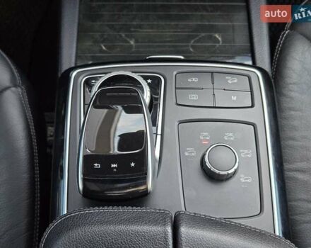 Чорний Мерседес ГЛЕ-Клас, об'ємом двигуна 3 л та пробігом 125 тис. км за 30200 $, фото 20 на Automoto.ua