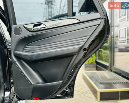Черный Мерседес ГЛЕ-Класс, объемом двигателя 2.99 л и пробегом 118 тыс. км за 45999 $, фото 24 на Automoto.ua
