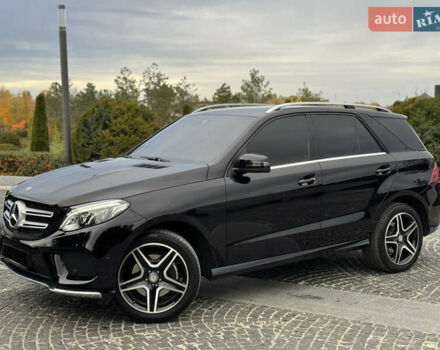 Мерседес ГЛЕ-Класс 2017 в Днепре (Днепропетровске) на Automoto.ua Черный Мерседес ГЛЕ-Класс, объемом двигателя 2.14 л и пробегом 137 тыс. км за 33500 $, фото 3 на Automoto.ua