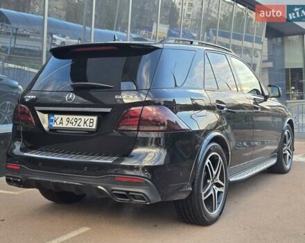 Мерседес ГЛЕ-Класс 2017 в Киеве на Automoto.ua Черный Мерседес ГЛЕ-Класс, объемом двигателя 3 л и пробегом 125 тыс. км за 33500 $, фото 3 на Automoto.ua