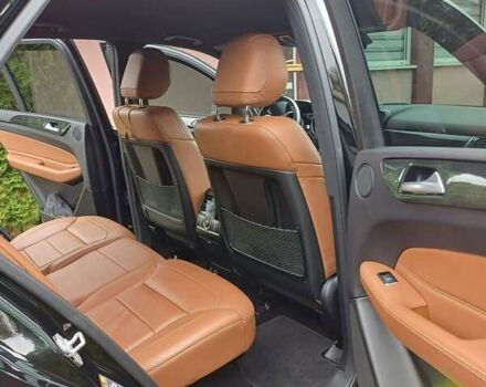 Мерседес ГЛЕ-Класс 2017 в Сарнах на Automoto.ua Черный Мерседес ГЛЕ-Класс, объемом двигателя 2.99 л и пробегом 69 тыс. км за 46500 $, фото 3 на Automoto.ua