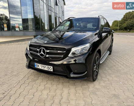 Черный Мерседес ГЛЕ-Класс, объемом двигателя 3 л и пробегом 120 тыс. км за 34900 $, фото 1 на Automoto.ua