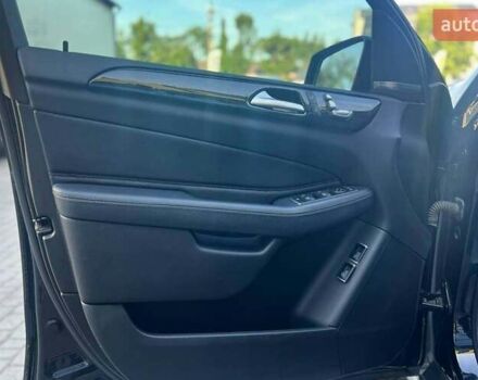 Черный Мерседес ГЛЕ-Класс, объемом двигателя 3.5 л и пробегом 105 тыс. км за 31500 $, фото 8 на Automoto.ua