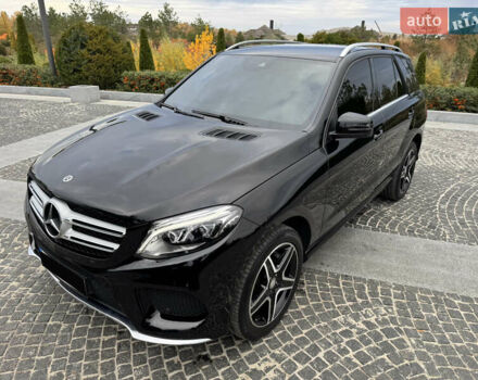 Мерседес ГЛЕ-Класс 2017 в Днепре (Днепропетровске) на Automoto.ua Черный Мерседес ГЛЕ-Класс, объемом двигателя 2.14 л и пробегом 137 тыс. км за 33500 $, фото 20 на Automoto.ua