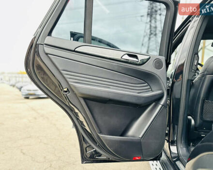 Черный Мерседес ГЛЕ-Класс, объемом двигателя 2.99 л и пробегом 118 тыс. км за 45999 $, фото 18 на Automoto.ua