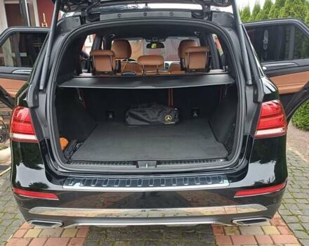 Мерседес ГЛЕ-Класс 2017 в Сарнах на Automoto.ua Черный Мерседес ГЛЕ-Класс, объемом двигателя 2.99 л и пробегом 69 тыс. км за 46500 $, фото 8 на Automoto.ua