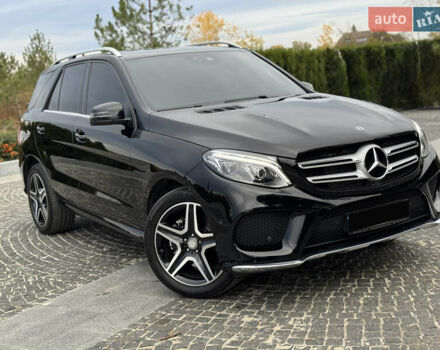 Мерседес ГЛЕ-Класс 2017 в Днепре (Днепропетровске) на Automoto.ua Черный Мерседес ГЛЕ-Класс, объемом двигателя 2.14 л и пробегом 137 тыс. км за 33500 $, фото 7 на Automoto.ua