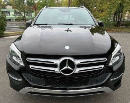 Мерседес ГЛЕ-Клас 2017 у Хмельницькому на Automoto.ua Чорний Мерседес ГЛЕ-Клас, об'ємом двигуна 3.5 л та пробігом 64 тис. км за 28500 $, фото 1 на Automoto.ua