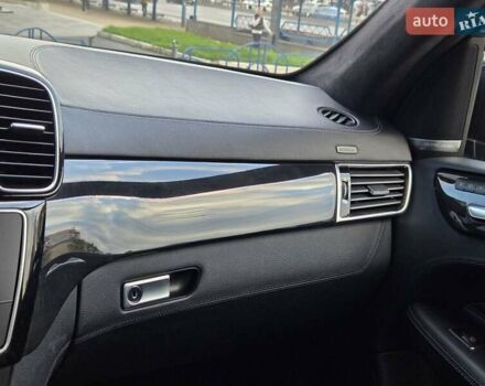 Мерседес ГЛЕ-Класс 2017 в Киеве на Automoto.ua Черный Мерседес ГЛЕ-Класс, объемом двигателя 3 л и пробегом 125 тыс. км за 33500 $, фото 32 на Automoto.ua