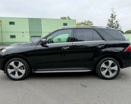 Мерседес ГЛЕ-Клас 2017 у Хмельницькому на Automoto.ua Чорний Мерседес ГЛЕ-Клас, об'ємом двигуна 3.5 л та пробігом 64 тис. км за 28500 $, фото 4 на Automoto.ua