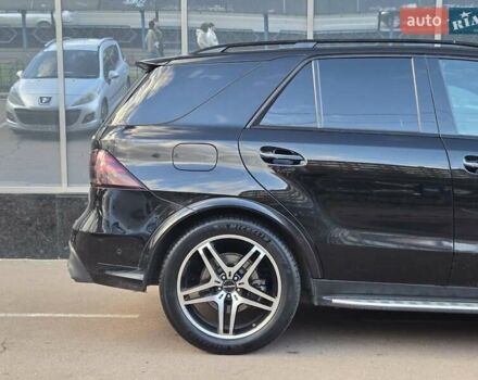 Мерседес ГЛЕ-Класс 2017 в Киеве на Automoto.ua Черный Мерседес ГЛЕ-Класс, объемом двигателя 3 л и пробегом 125 тыс. км за 33500 $, фото 7 на Automoto.ua