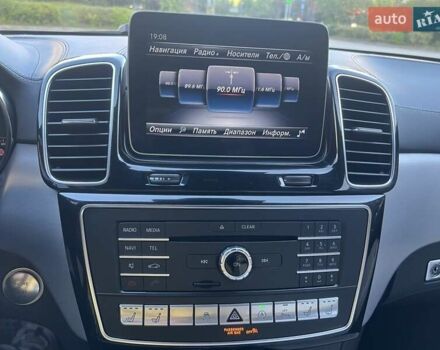 Мерседес ГЛЕ-Класс 2018 в Киеве на Automoto.ua Черный Мерседес ГЛЕ-Класс, объемом двигателя 4.66 л и пробегом 136 тыс. км за 28900 $, фото 15 на Automoto.ua