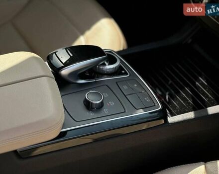 Черный Мерседес ГЛЕ-Класс, объемом двигателя 3.5 л и пробегом 48 тыс. км за 35000 $, фото 5 на Automoto.ua