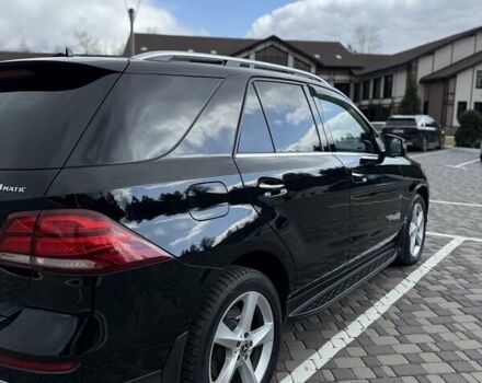 Мерседес ГЛЕ-Класс 2018 в Киеве на Automoto.ua Черный Мерседес ГЛЕ-Класс, объемом двигателя 3.5 л и пробегом 135 тыс. км за 29000 $, фото 4 на Automoto.ua