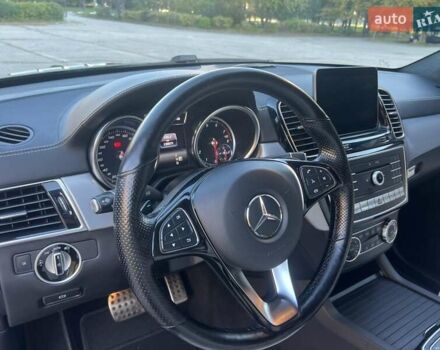 Мерседес ГЛЕ-Класс 2018 в Киеве на Automoto.ua Черный Мерседес ГЛЕ-Класс, объемом двигателя 4.66 л и пробегом 136 тыс. км за 28900 $, фото 10 на Automoto.ua