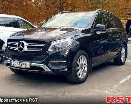 Мерседес ГЛЕ-Класс 2018 в Одессе на Automoto.ua Черный Мерседес ГЛЕ-Класс, объемом двигателя 2.1 л и пробегом 90 тыс. км за 42000 $, фото 1 на Automoto.ua
