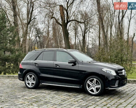 Чорний Мерседес ГЛЕ-Клас, об'ємом двигуна 2.14 л та пробігом 250 тис. км за 27555 $, фото 3 на Automoto.ua
