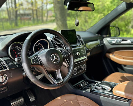 Мерседес ГЛЕ-Класс 2018 в Ирпене на Automoto.ua Черный Мерседес ГЛЕ-Класс, объемом двигателя 3 л и пробегом 85 тыс. км за 36900 $, фото 11 на Automoto.ua