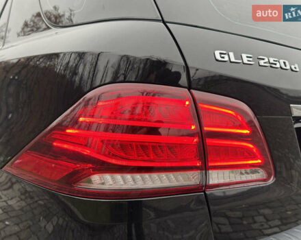 Чорний Мерседес ГЛЕ-Клас, об'ємом двигуна 2.14 л та пробігом 250 тис. км за 27555 $, фото 48 на Automoto.ua