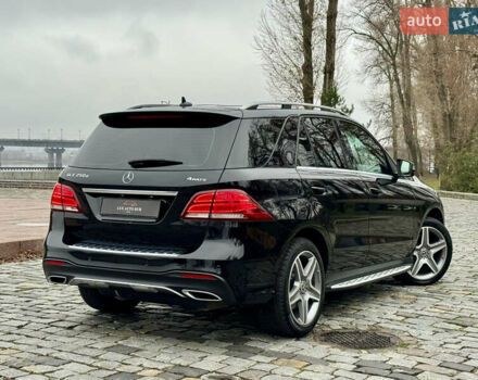 Чорний Мерседес ГЛЕ-Клас, об'ємом двигуна 2.14 л та пробігом 250 тис. км за 27555 $, фото 121 на Automoto.ua