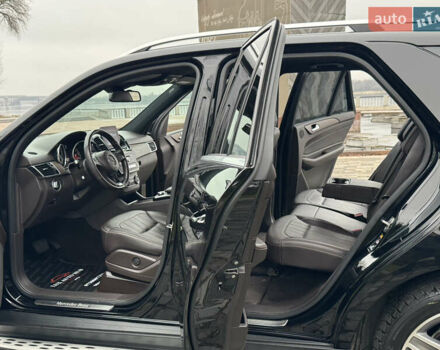 Чорний Мерседес ГЛЕ-Клас, об'ємом двигуна 2.14 л та пробігом 250 тис. км за 27555 $, фото 130 на Automoto.ua