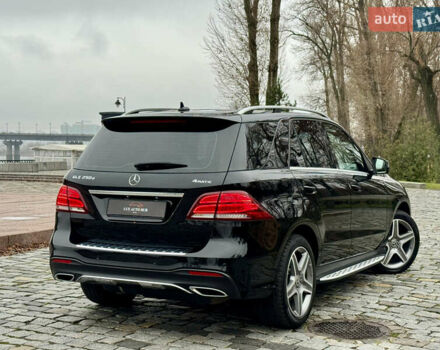 Чорний Мерседес ГЛЕ-Клас, об'ємом двигуна 2.14 л та пробігом 250 тис. км за 27555 $, фото 120 на Automoto.ua