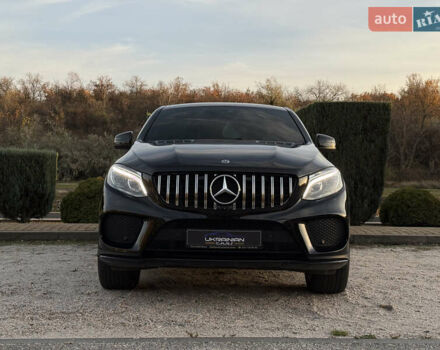 Мерседес ГЛЕ-Класс 2019 в Днепре (Днепропетровске) на Automoto.ua Черный Мерседес ГЛЕ-Класс, объемом двигателя 3 л и пробегом 59 тыс. км за 48600 $, фото 5 на Automoto.ua