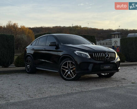 Мерседес ГЛЕ-Класс 2019 в Днепре (Днепропетровске) на Automoto.ua Черный Мерседес ГЛЕ-Класс, объемом двигателя 3 л и пробегом 59 тыс. км за 48600 $, фото 3 на Automoto.ua