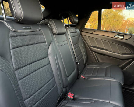 Мерседес ГЛЕ-Класс 2019 в Днепре (Днепропетровске) на Automoto.ua Черный Мерседес ГЛЕ-Класс, объемом двигателя 3 л и пробегом 59 тыс. км за 48600 $, фото 33 на Automoto.ua