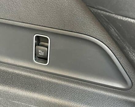 Черный Мерседес ГЛЕ-Класс, объемом двигателя 1.95 л и пробегом 115 тыс. км за 65999 $, фото 28 на Automoto.ua