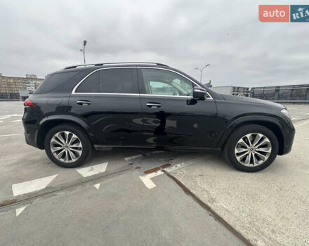 Мерседес ГЛЕ-Класс 2020 в Киеве на Automoto.ua Черный Мерседес ГЛЕ-Класс, объемом двигателя 2 л и пробегом 112 тыс. км за 46000 $, фото 2 на Automoto.ua
